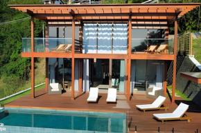 Casa moderna com vista mar panorâmica em Ilhabela